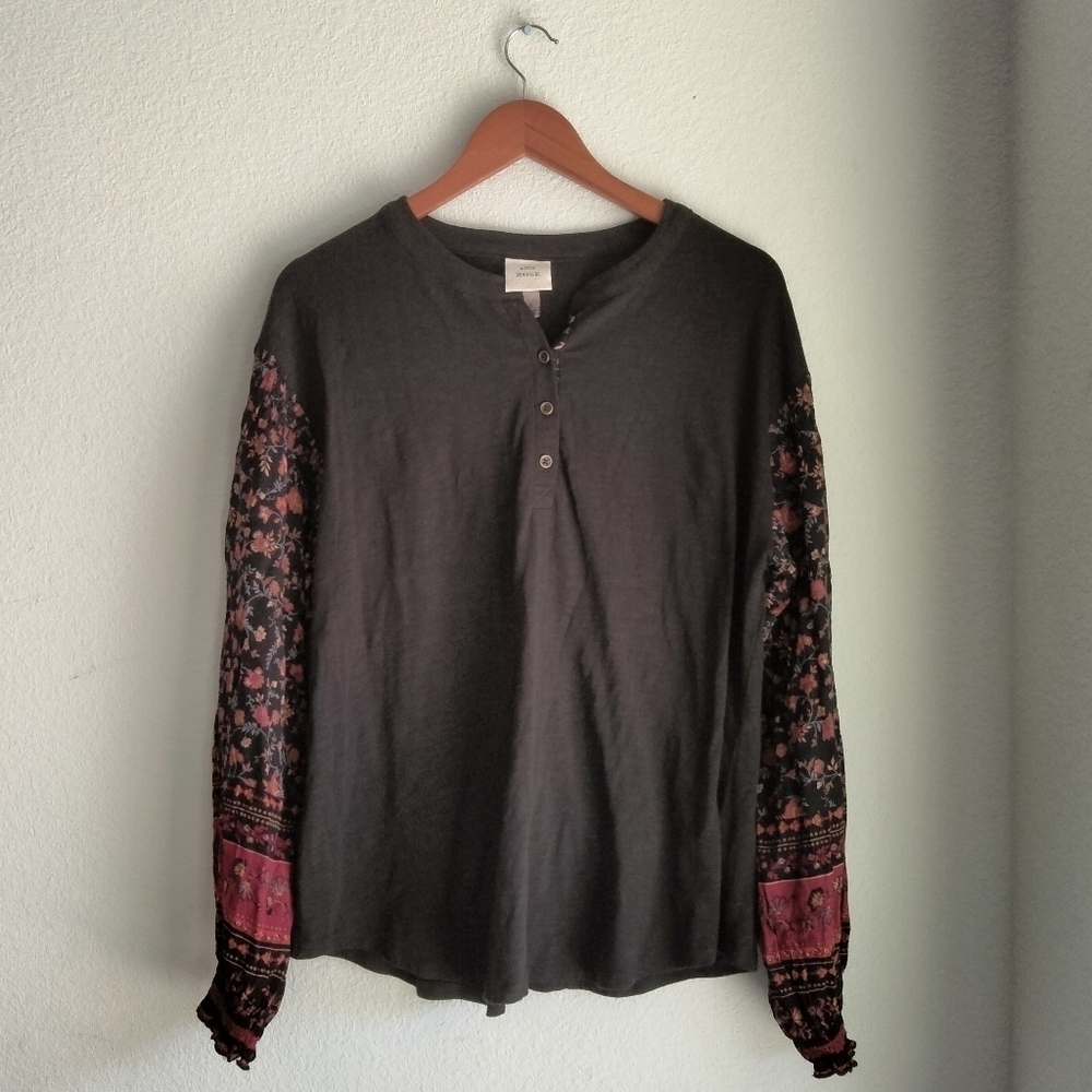 Knox Rose Henley Neck black blouse - Picture 2 of 6